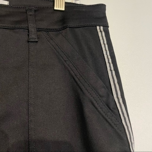 Evereve Level 99 Black Utility Pant Size 29 Black Jogger Jolie Sport Stripe NWT - Picture 5 of 9